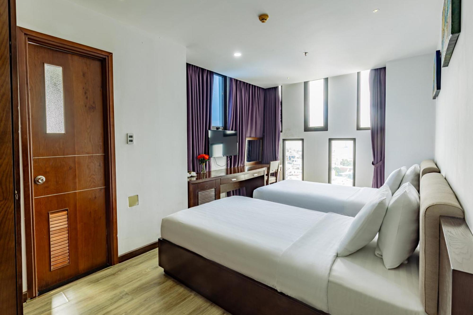 Golden Sun Apartment By New Sky Travel Дананг Экстерьер фото