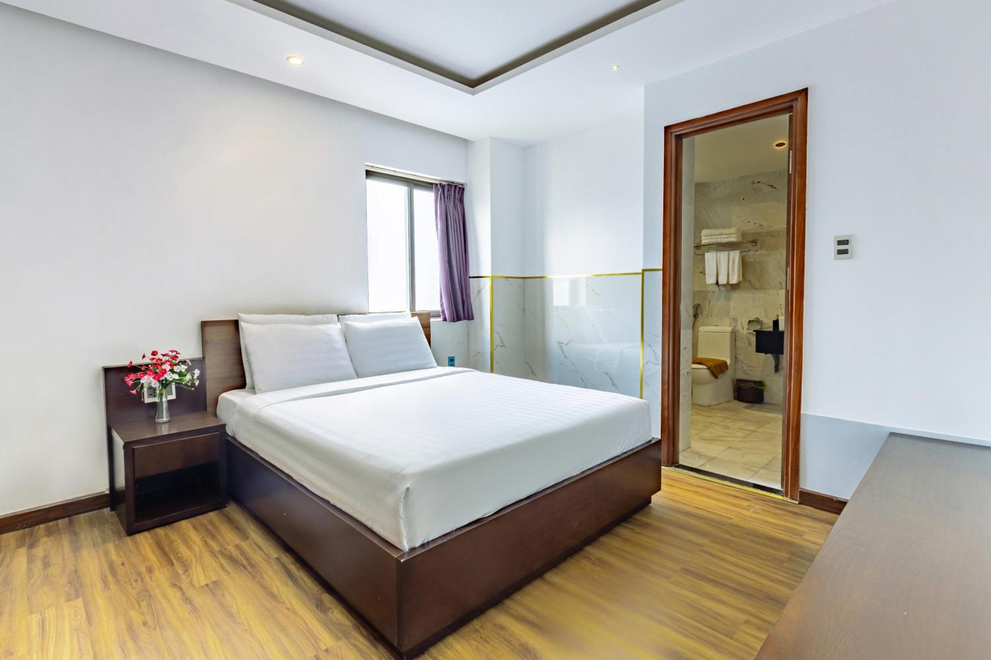 Golden Sun Apartment By New Sky Travel Дананг Экстерьер фото